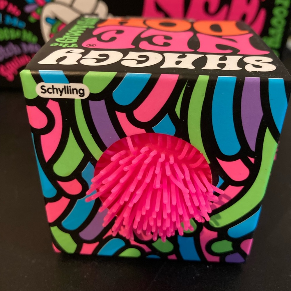 HOT NeeDoh SHAGGY Groovy Glob! NEE DOH Squishy VIRAL Fuzzy Ball pink